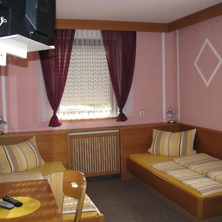 Hotel Erzhausener Hof ภายนอก รูปภาพ