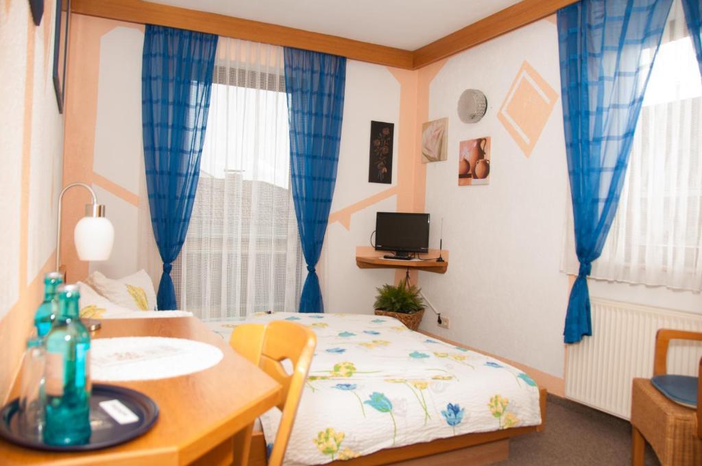 Hotel Erzhausener Hof ภายนอก รูปภาพ